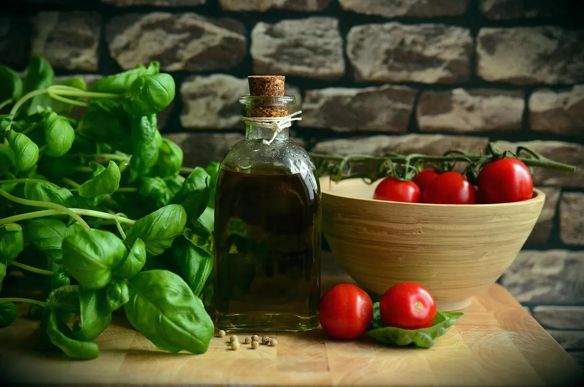 How to Prune Basil to Prevent Flowering and Extend Harvest